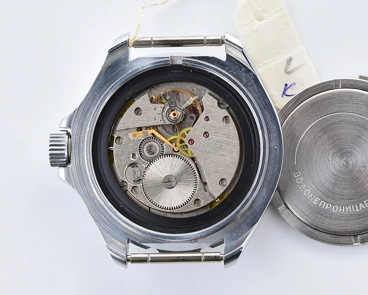 TIME CAPSULE: Vostok Komandirskie mechanical watch – New Old Stock (NOS)!