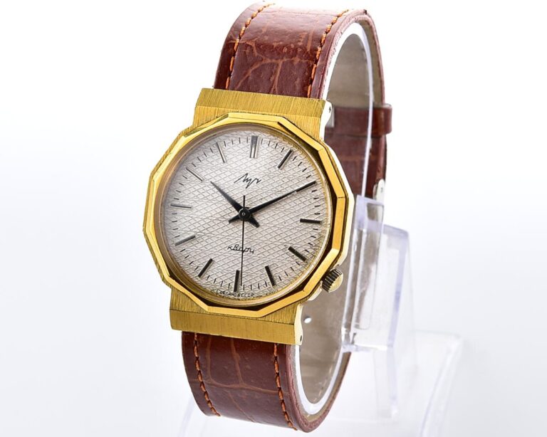 Soviet Luch watch with quartz movement