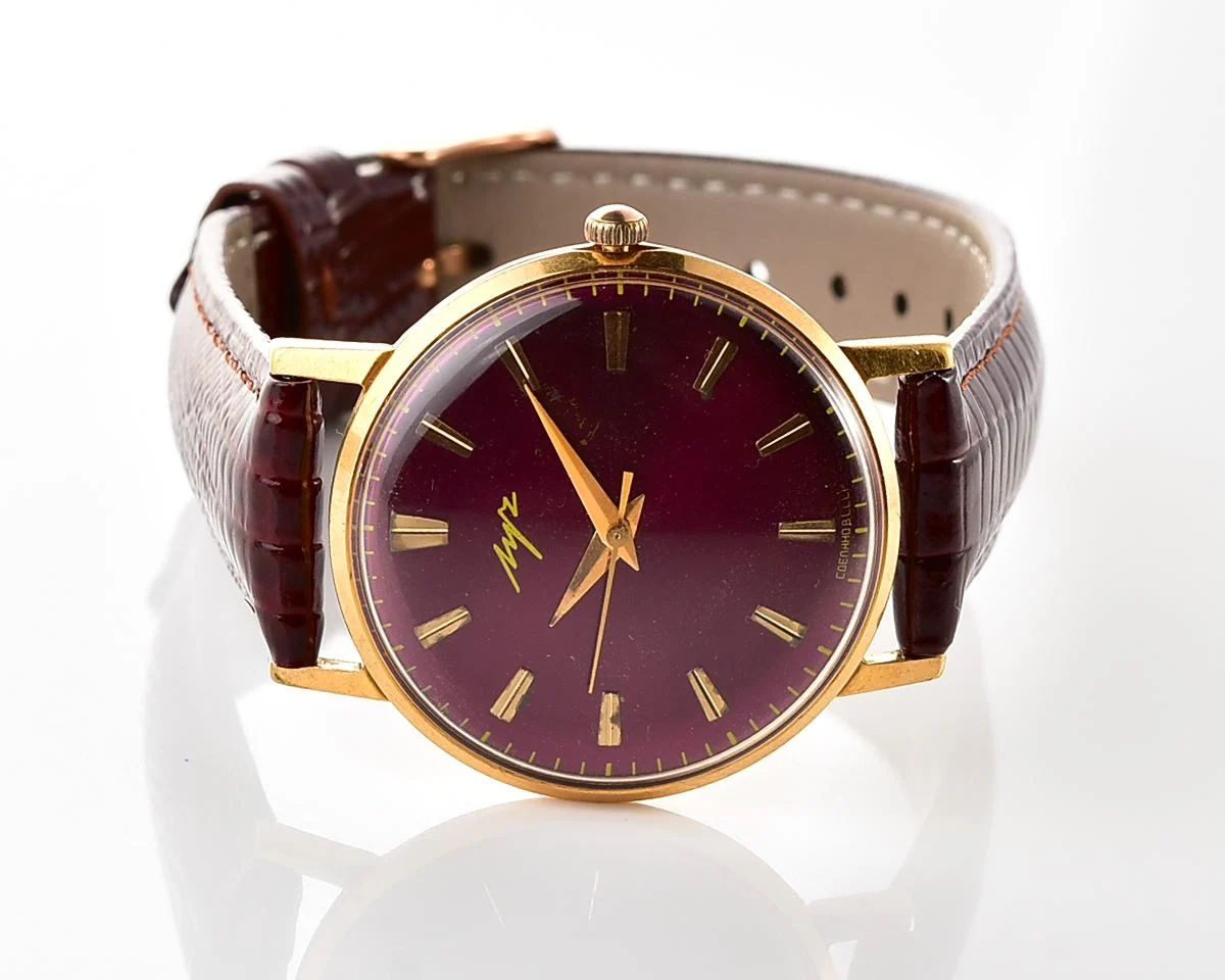 Soviet gold-plated vintage mechanical watch Luch