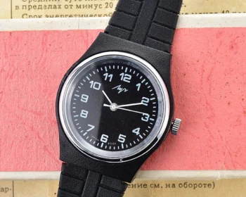 TIME CAPSULE: Luch Soviet wrist watch – New Old Stock (NOS)!