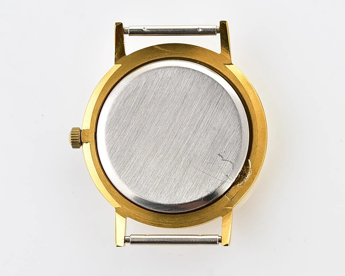 Time capsule: Soviet Luch watch with quartz movement: New Old Stock (NOS)!