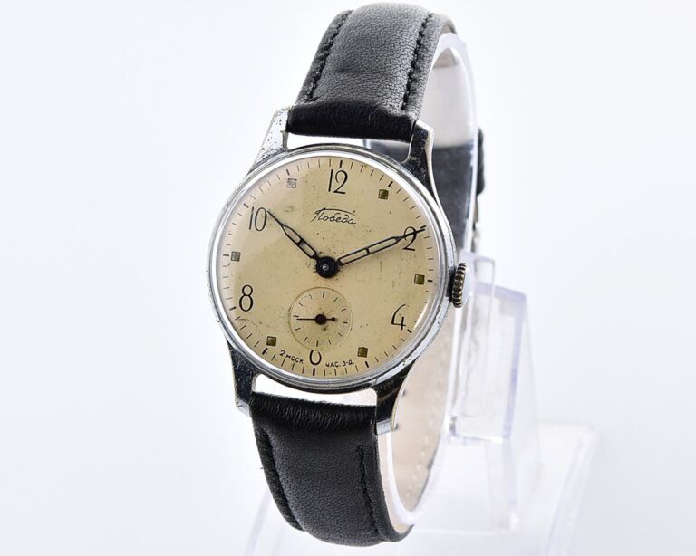 Vintage soviet mechanical POBEDA watch, 2MChZ from 3rd quarter 1953!