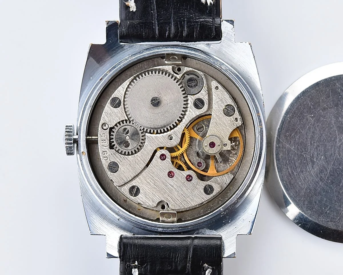 Vintage Pobeda watch with Kremlin – 60 years of USSR!