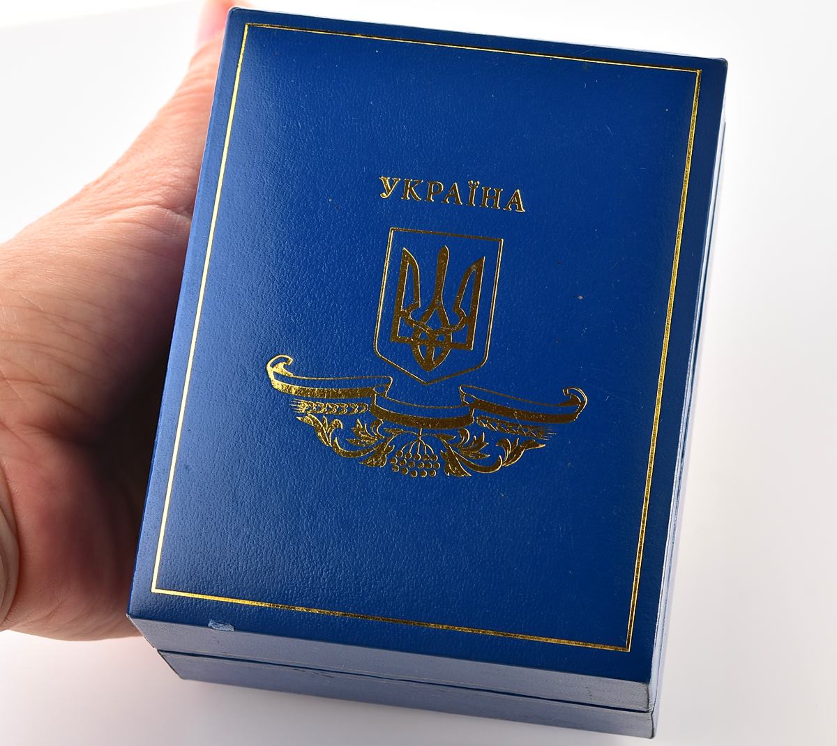 Ukrainian made Kleynod gold-plated watch dedicated to the 15th anniversary of Ukraine's independence