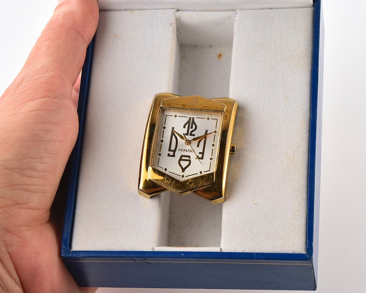 Ukrainian made Kleynod gold-plated watch dedicated to the 15th anniversary of Ukraine's independence