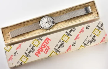 TIME CAPSULE: Vintage Soviet Raketa mechanical watch, New Old Stock (NOS)!