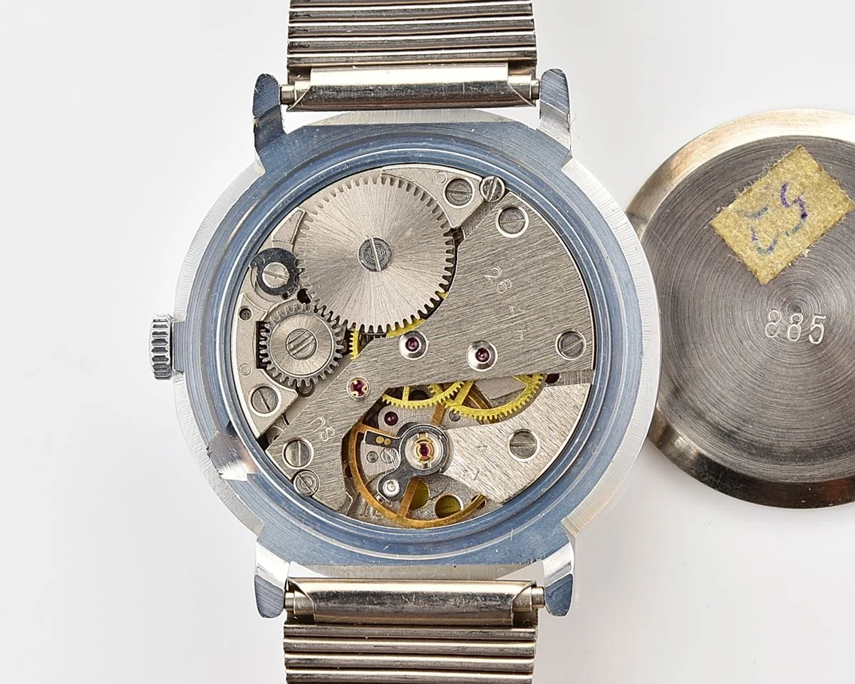 TIME CAPSULE: Vintage Soviet Raketa mechanical watch, New Old Stock (NOS)!