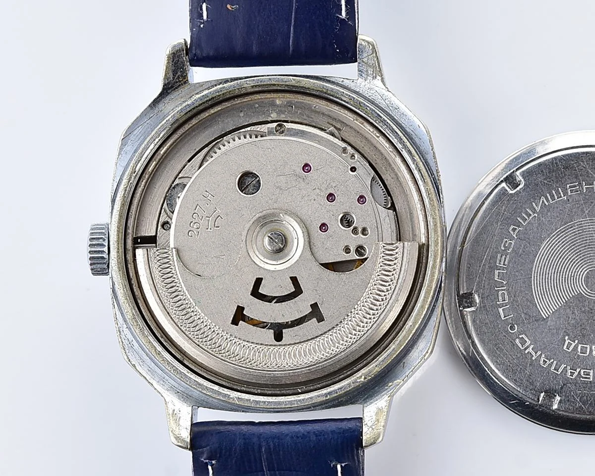Soviet mechanical Raketa with automatic self winding movement