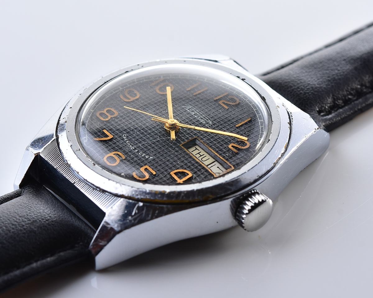 RAKETA vintage mechanical wrist watch with double calendar