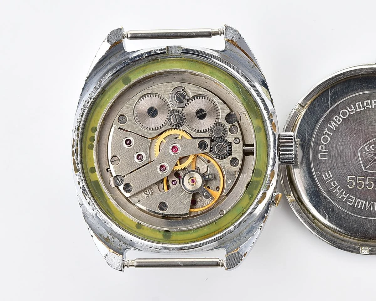 Slava Soviet mechanical vintage watch - complete with strap, box & passport!