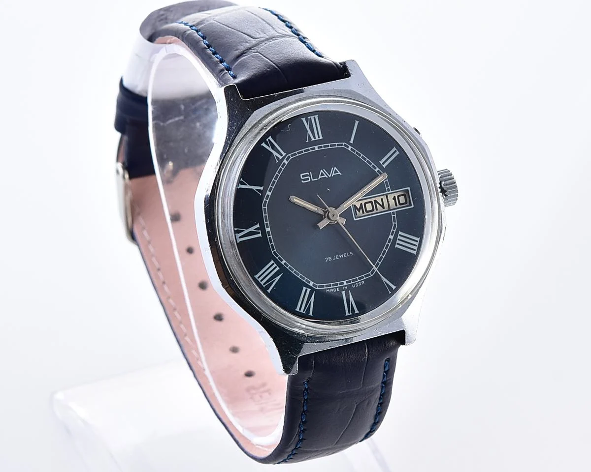 Large vintage Slava Soviet mechanical watch