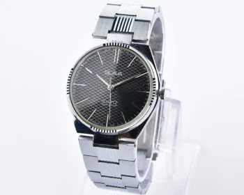 Soviet quartz Slava wristwatch with beautiful textured dial