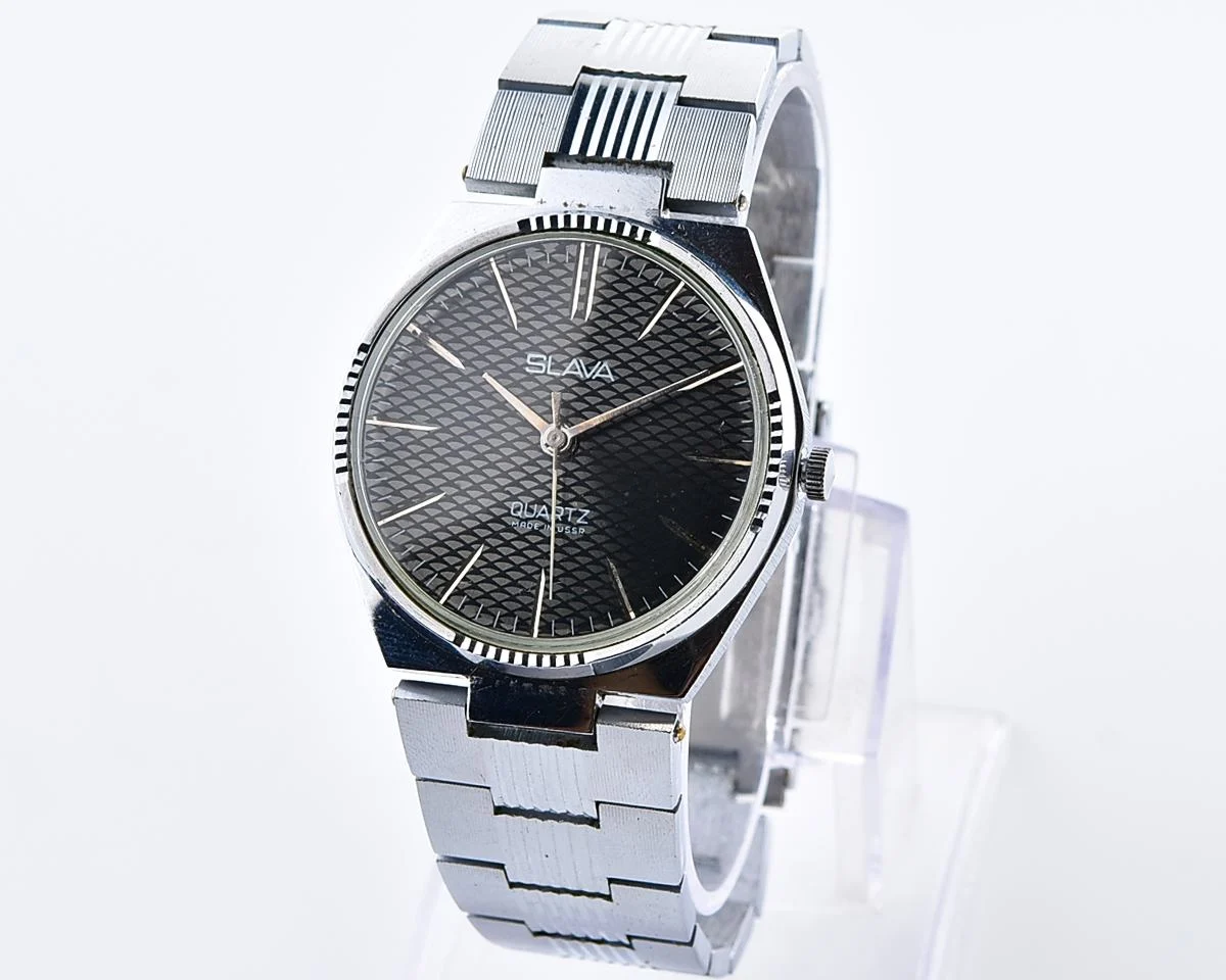 Soviet quartz Slava wristwatch with beautiful textured dial
