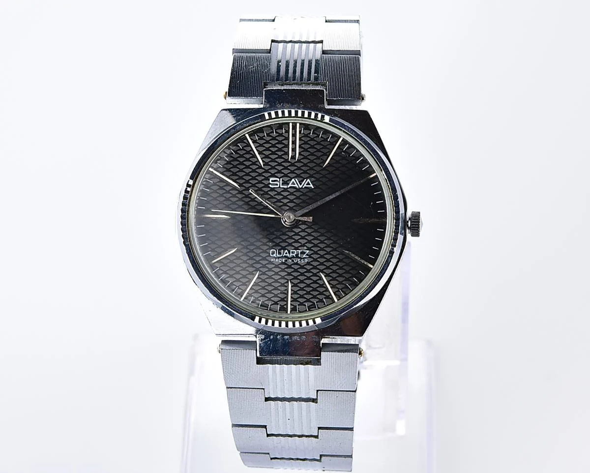 Soviet quartz Slava wristwatch with beautiful textured dial