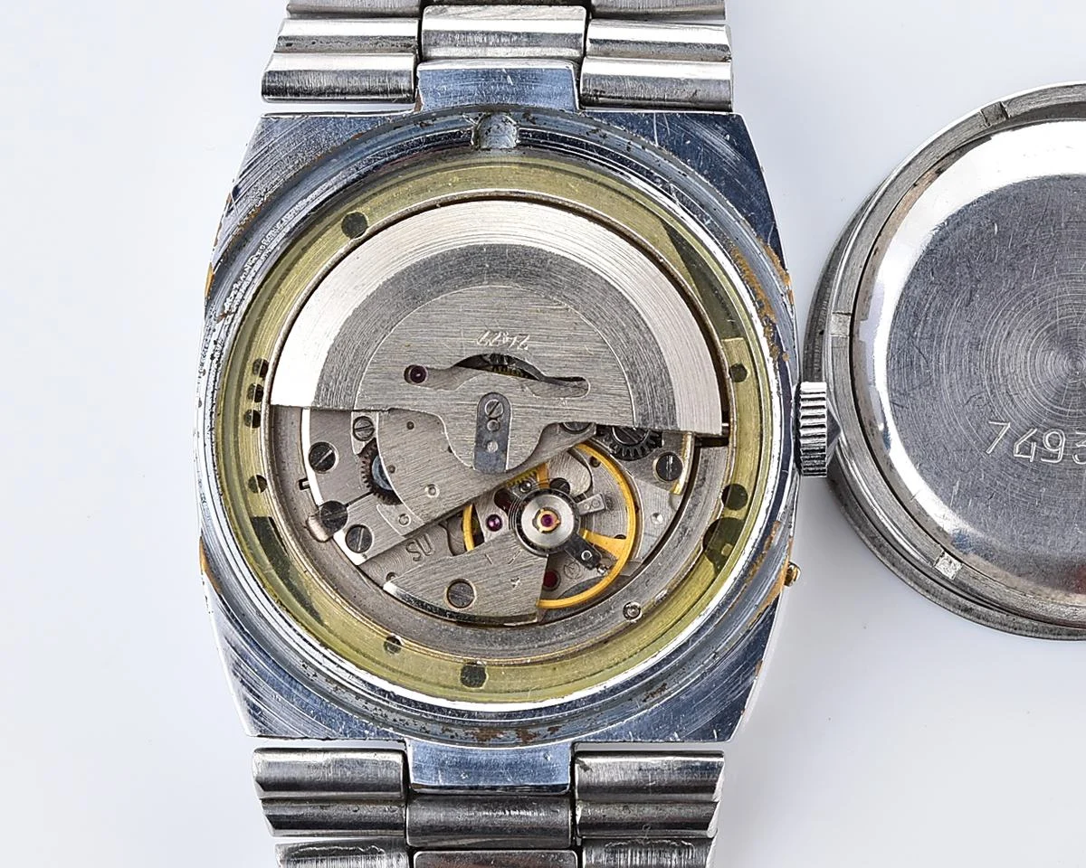 Slava-tank Soviet mechanical vintage watch – automatic self winding movement