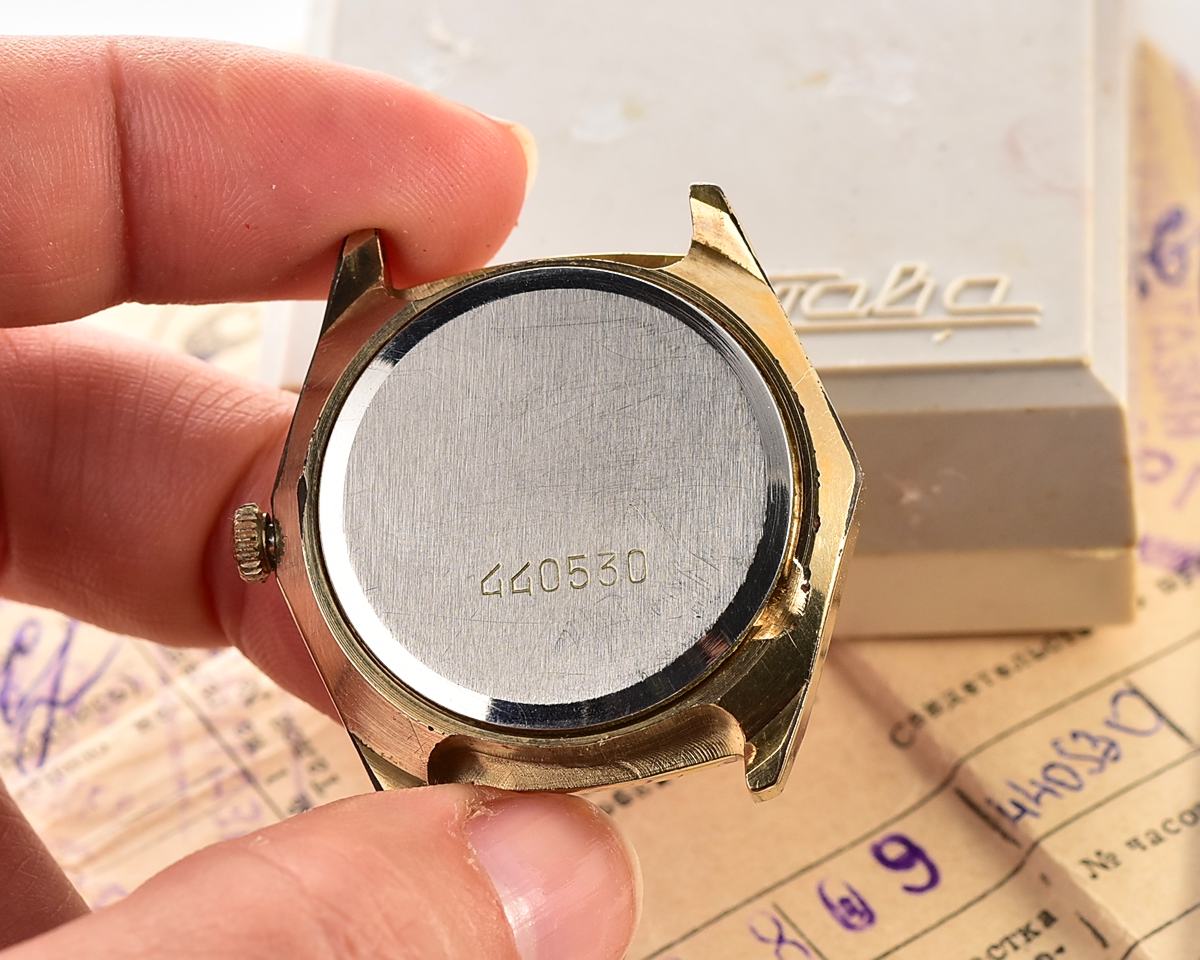 Excellent hexagonal Slava soviet gold-plated mechanical vintage