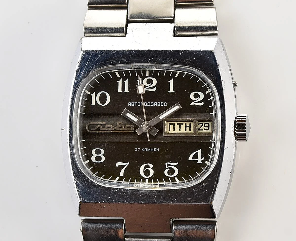 Slava-tank Soviet mechanical vintage watch – automatic self winding movement