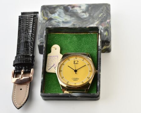 Automatic soviet SLAVA with quartz movement – NEW old stock(NOS)!