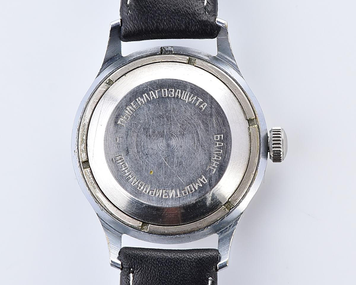 Excellent vintage soviet SPORTIVNIE mechanical watch from the 1950s