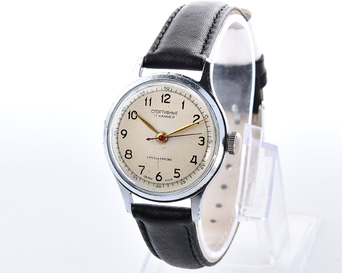 Excellent vintage soviet SPORTIVNIE mechanical watch from the 1950s