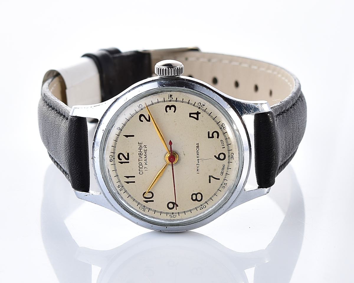 Excellent vintage soviet SPORTIVNIE mechanical watch from the 1950s