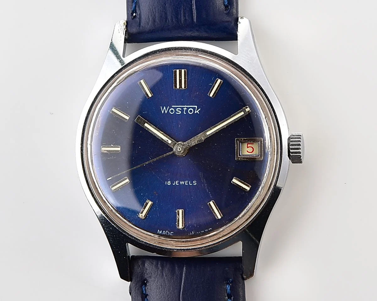 Soviet Vostok 2234 vintage mechanical wristwatch with hacking second hand!