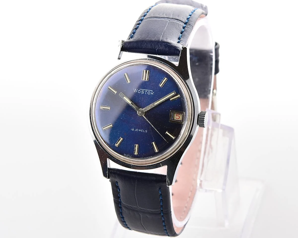 Soviet Vostok 2234 vintage mechanical wristwatch with hacking second hand!