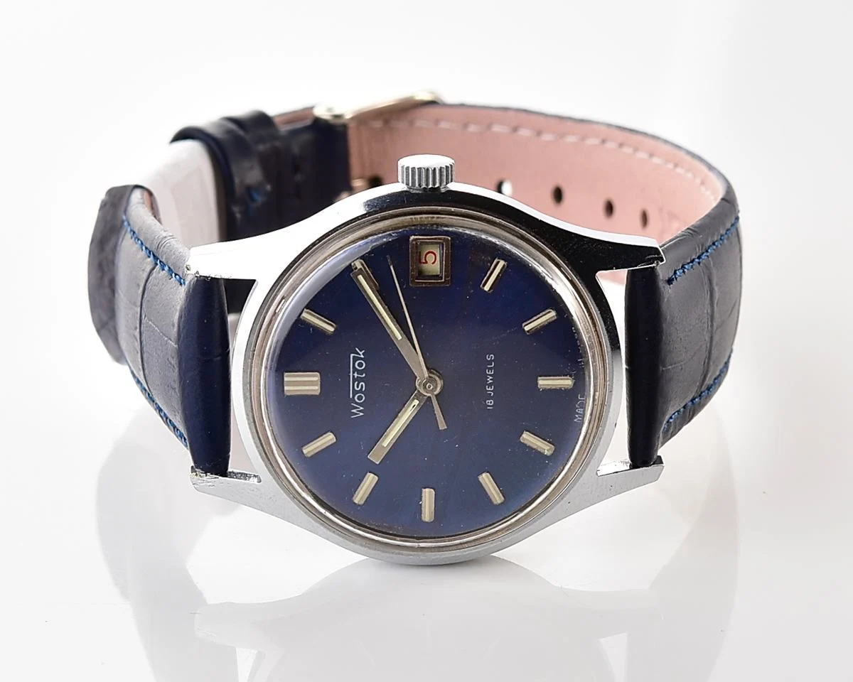 Soviet Vostok 2234 vintage mechanical wristwatch with hacking second hand!
