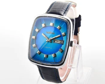 Chaika "Resonator" - large impressive vintage Soviet quartz watch
