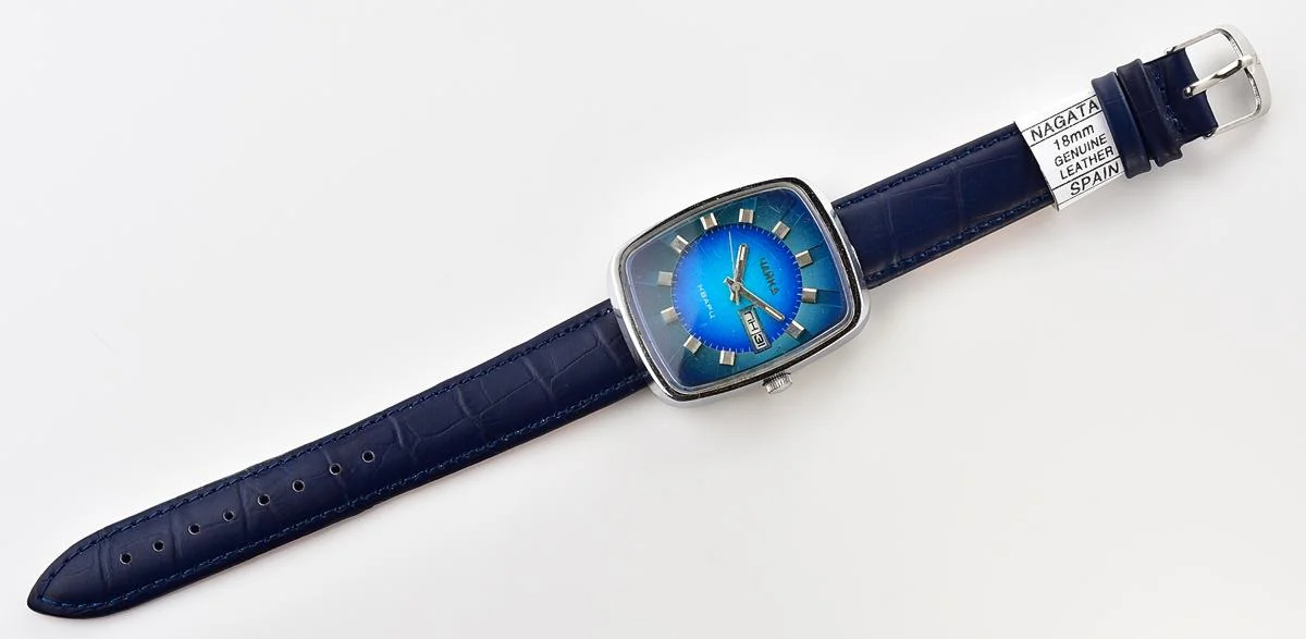 Soviet Chaika "Resonator" - large impressive vintage quartz watch