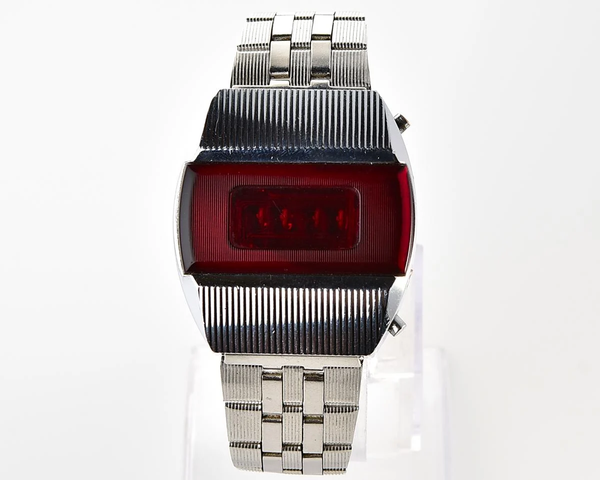 First Red LED Digital Vintage USSR Wrist Watch Electronika E-1 Pulsar with box and passport!