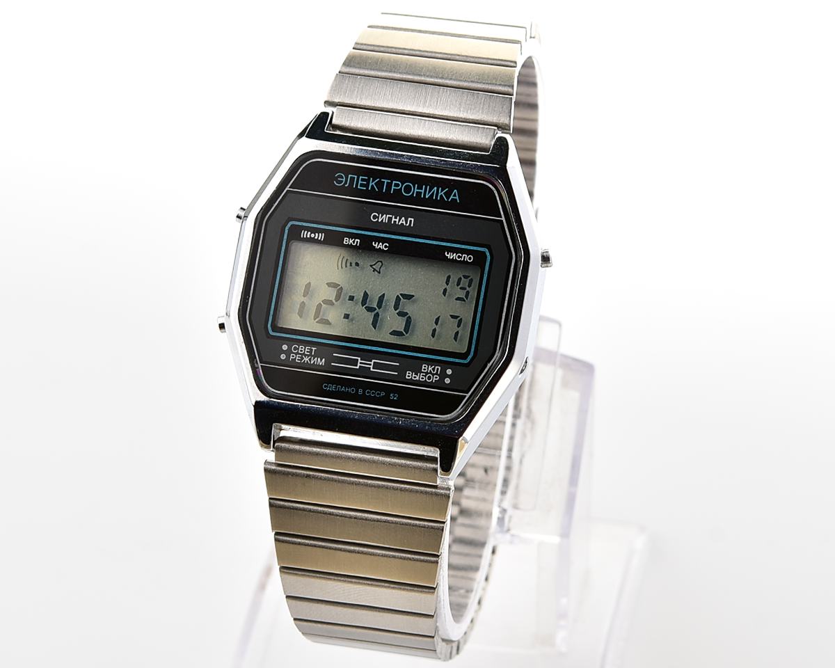 TIME CAPSULE: Digital vintage USSR wristwatch Electronika 52 - New Old Stock(NOS)!