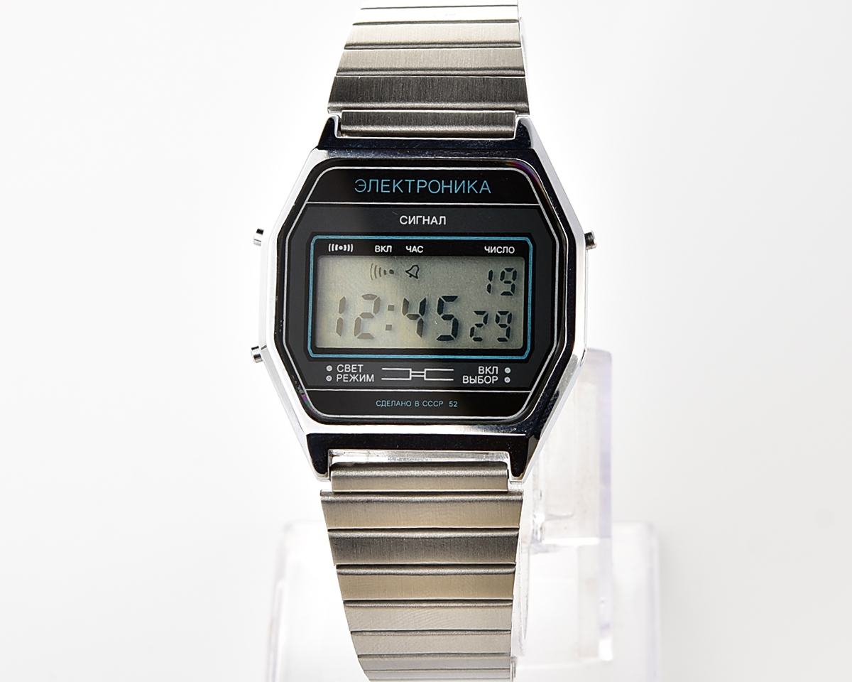 TIME CAPSULE: Digital vintage USSR wristwatch Electronika 52 - New Old Stock(NOS)!