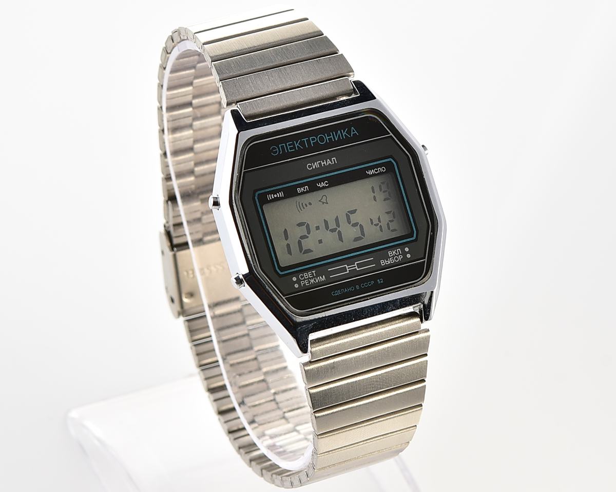 TIME CAPSULE: Digital vintage USSR wristwatch Electronika 52 - New Old Stock(NOS)!