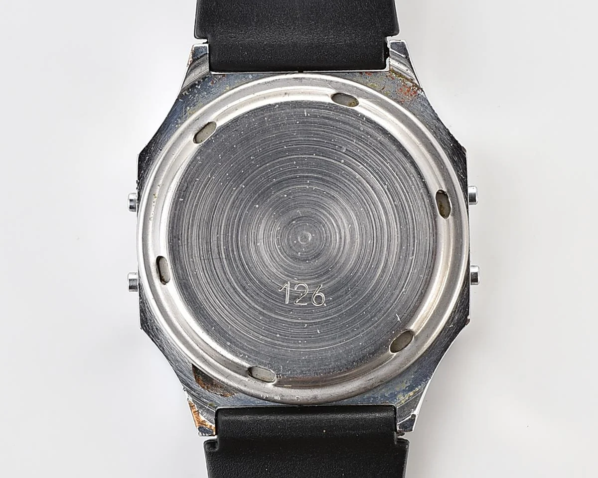 Digital vintage wristwatch Electronika-5 - with three melodies!