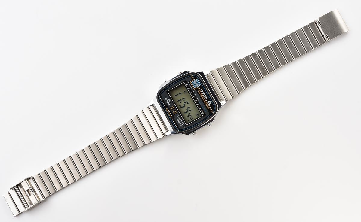 Vintage soviet Electronika Kamerton-62 digital wristwatch