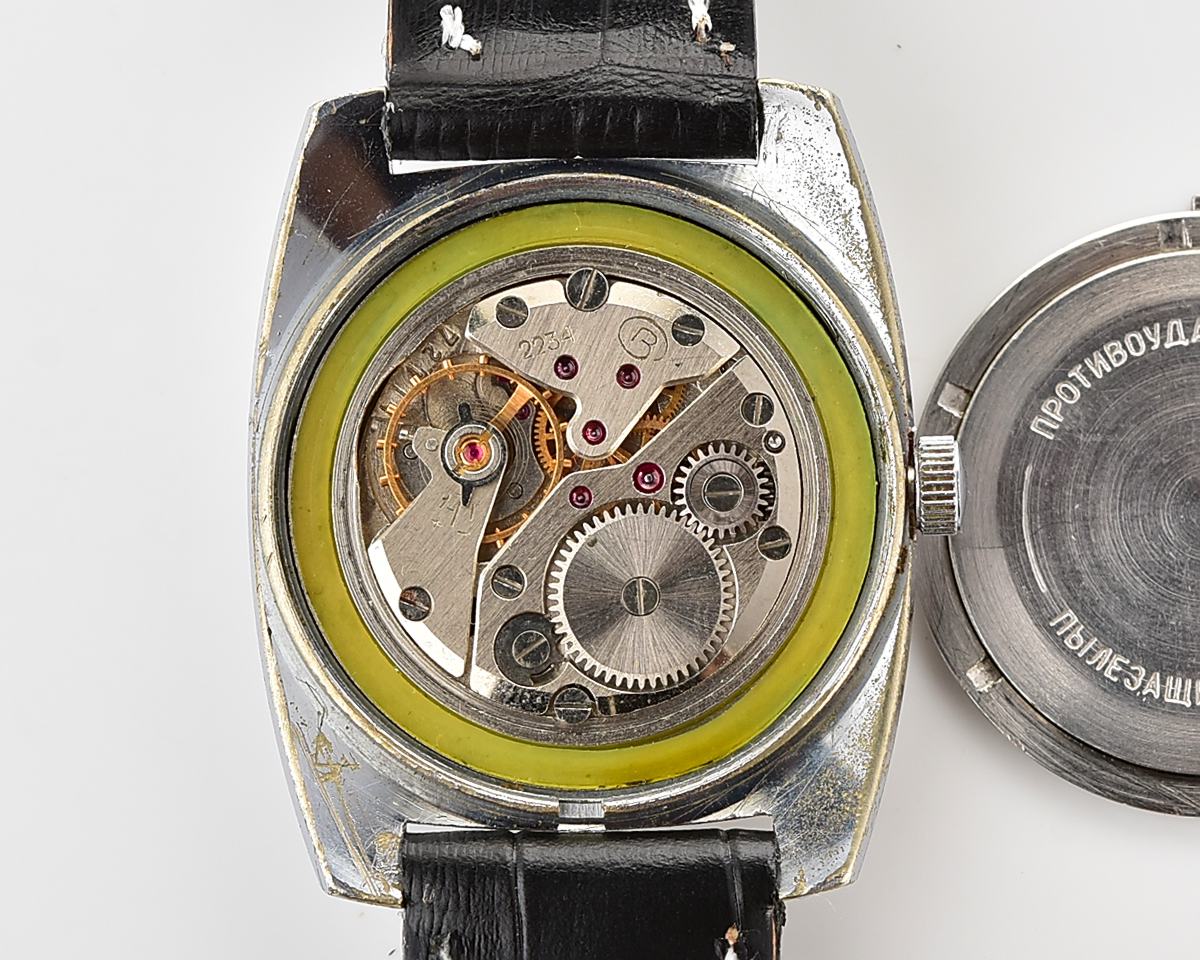 Soviet Vostok Komandirskie mechanical watch - Zakaz MO CCCP!