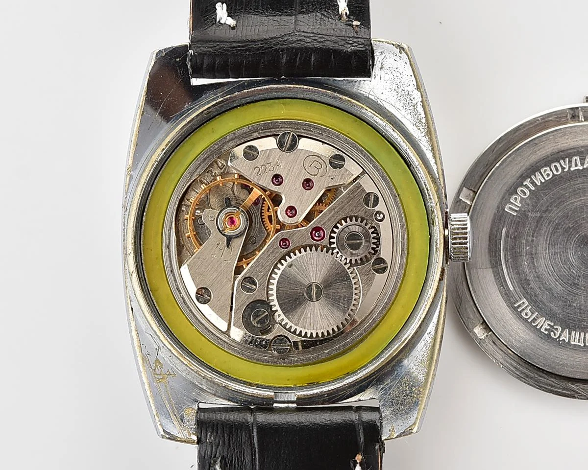 Soviet Vostok Komandirskie mechanical watch - Zakaz MO CCCP!