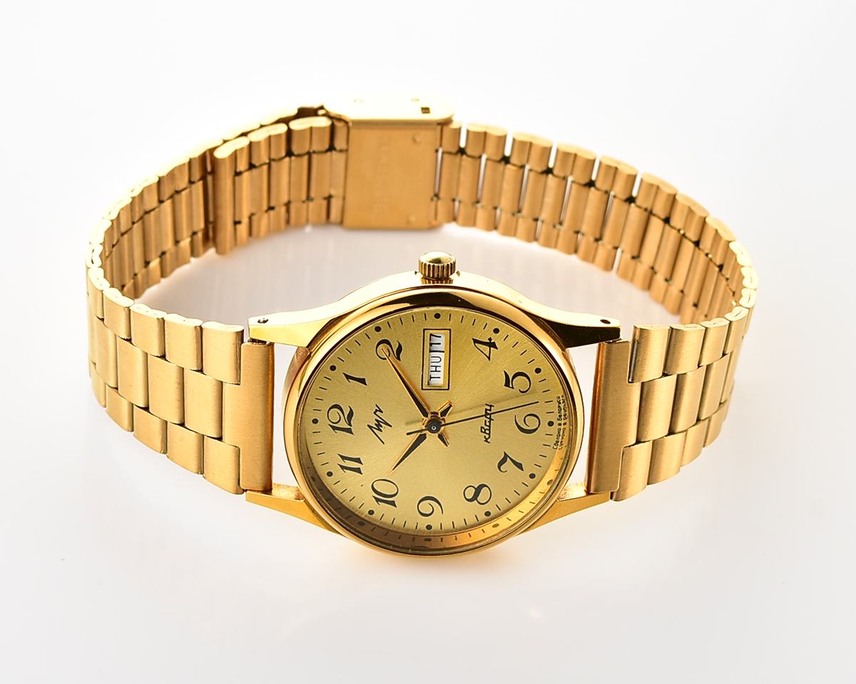 Vintage soviet LUCH automatic quartz watch