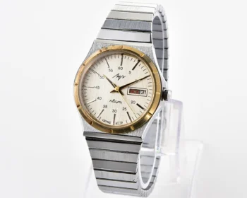 Vintage Soviet Luch quartz watch