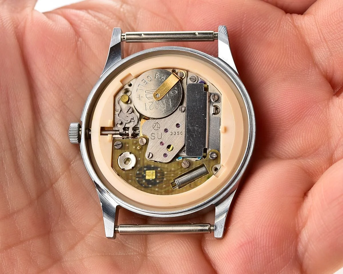 TIME CAPSULE: Soviet Luch quartz watch - New Old Stock (NOS)!