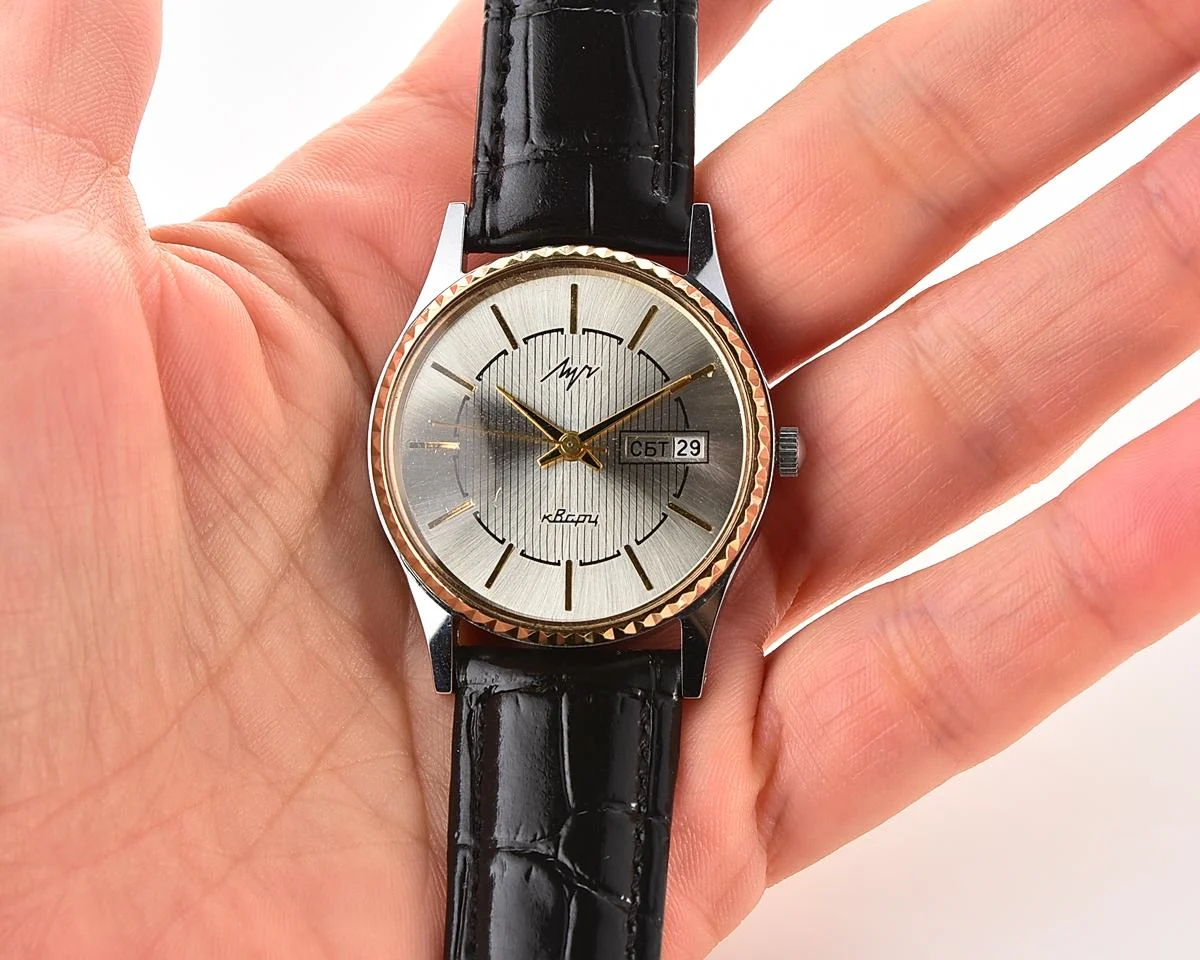 Excellent Soviet Luch quartz watch