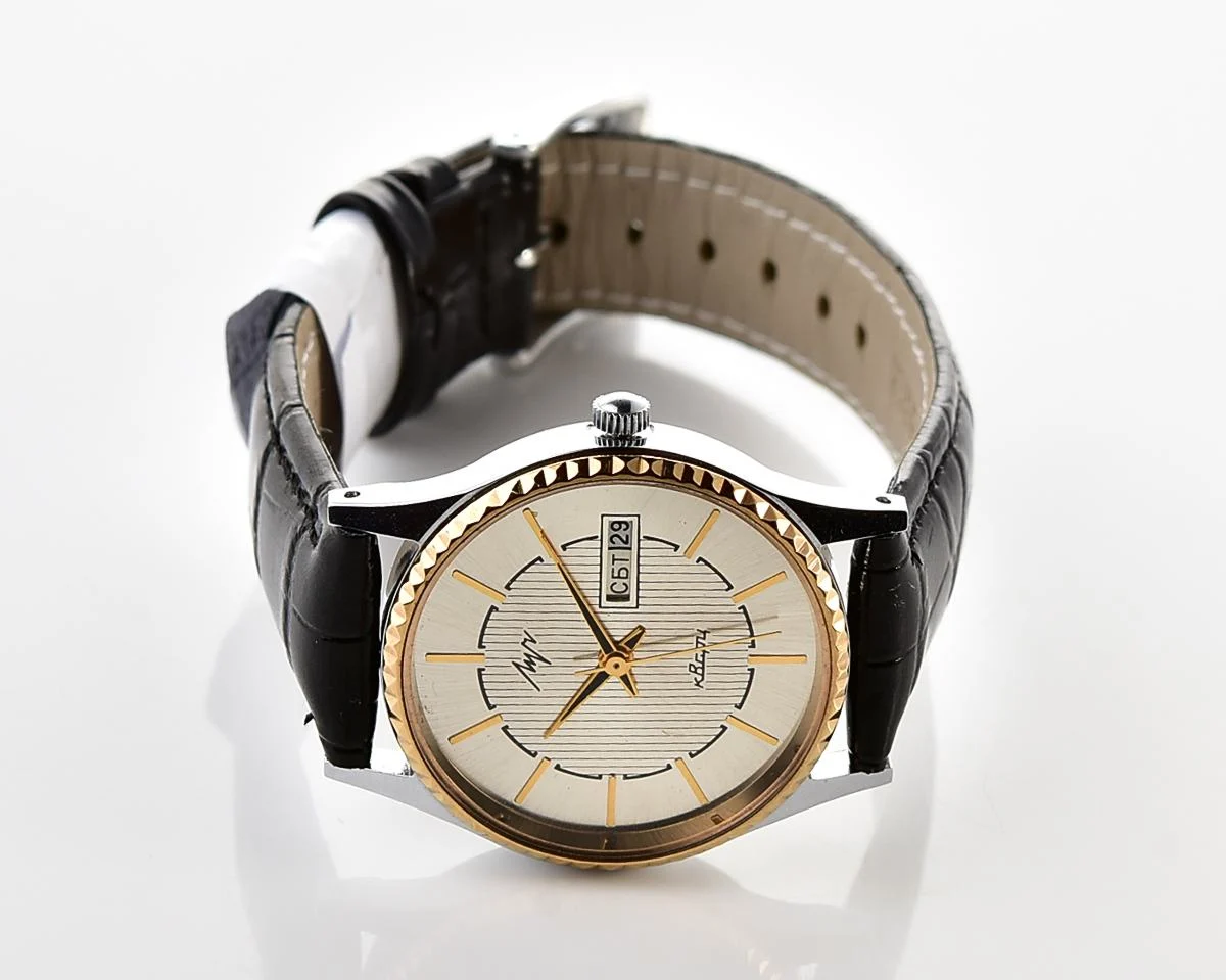 Excellent Soviet Luch quartz watch