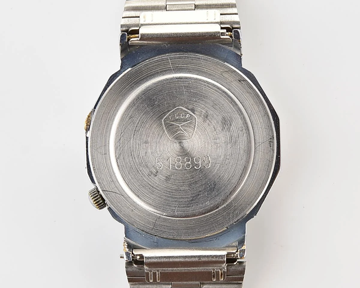 Soviet Luch wrist watch with quartz movement - USA & USSR friendship