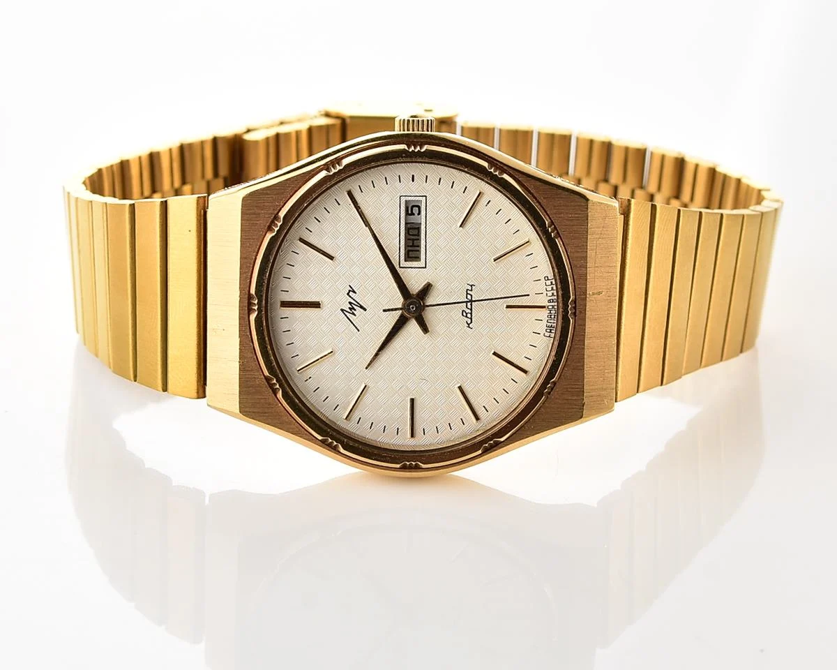 Vintage Soviet Luch quartz watch