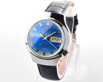 Rare Soviet vintage watch Luch with electro-mechanical hybrid 3055 movement