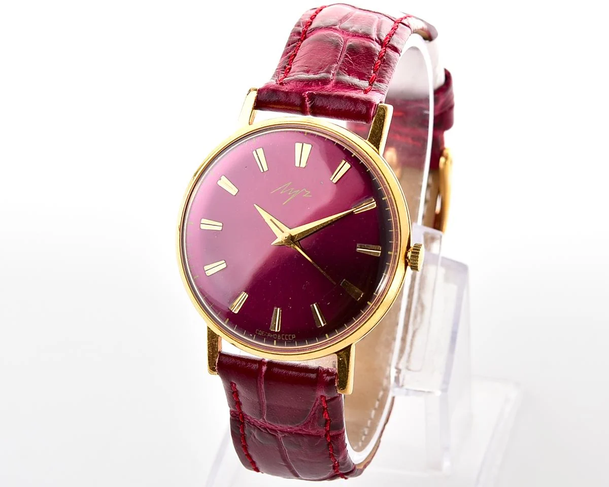 Soviet gold-plated vintage mechanical watch Luch