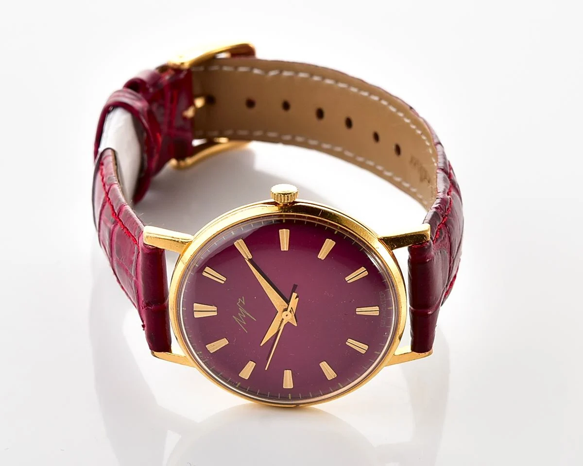 Soviet gold-plated vintage mechanical watch Luch