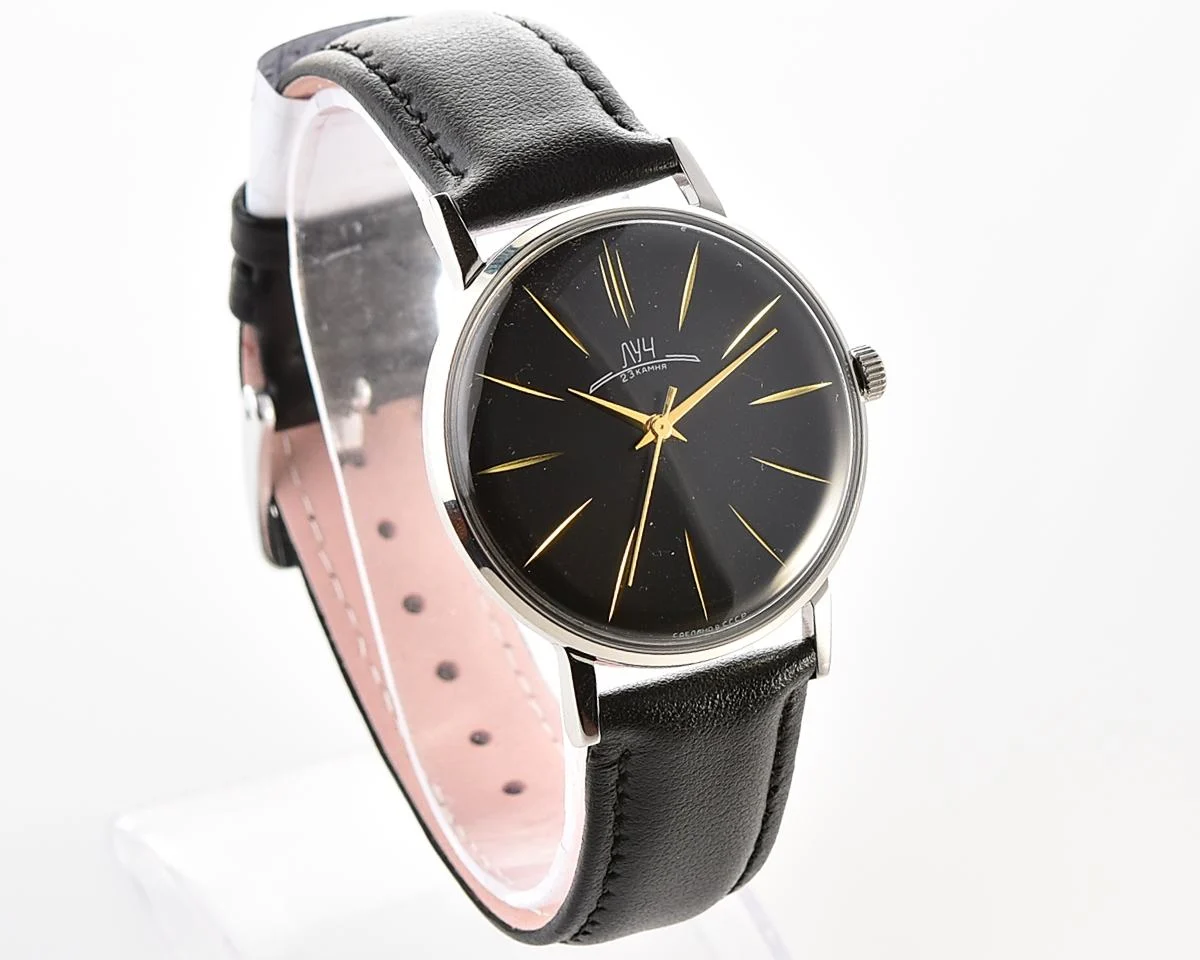 Excellent condition ultra thin Luch watch - Intelligentsia's dream!