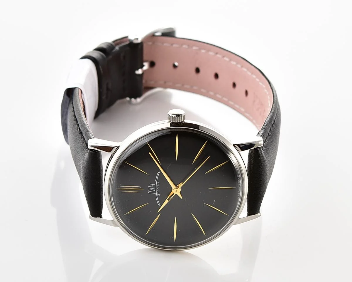 Excellent condition ultra thin Luch watch - Intelligentsia's dream!